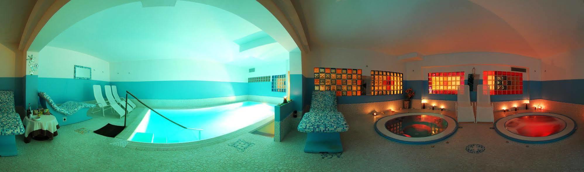 Hotel Cristina Rocca San Giovanni Exteriér fotografie
